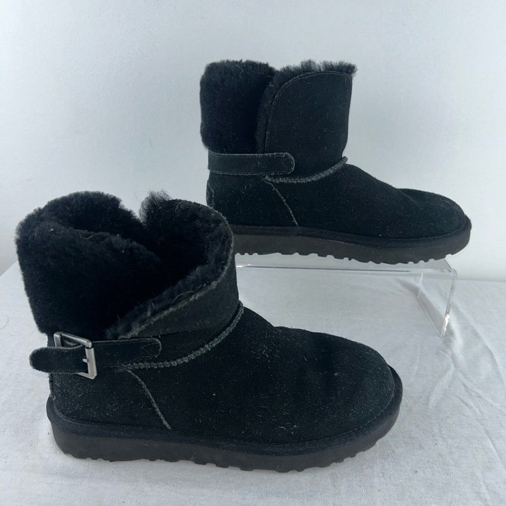 UGG Karel Ankle Boots Womens 6 Black Suede Side Buckle Pull On Snow Shoe 1019639